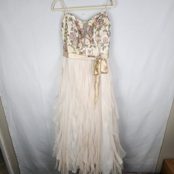 David's Bridal Embroidered A-line Gown 10 - Picture 3 of 5